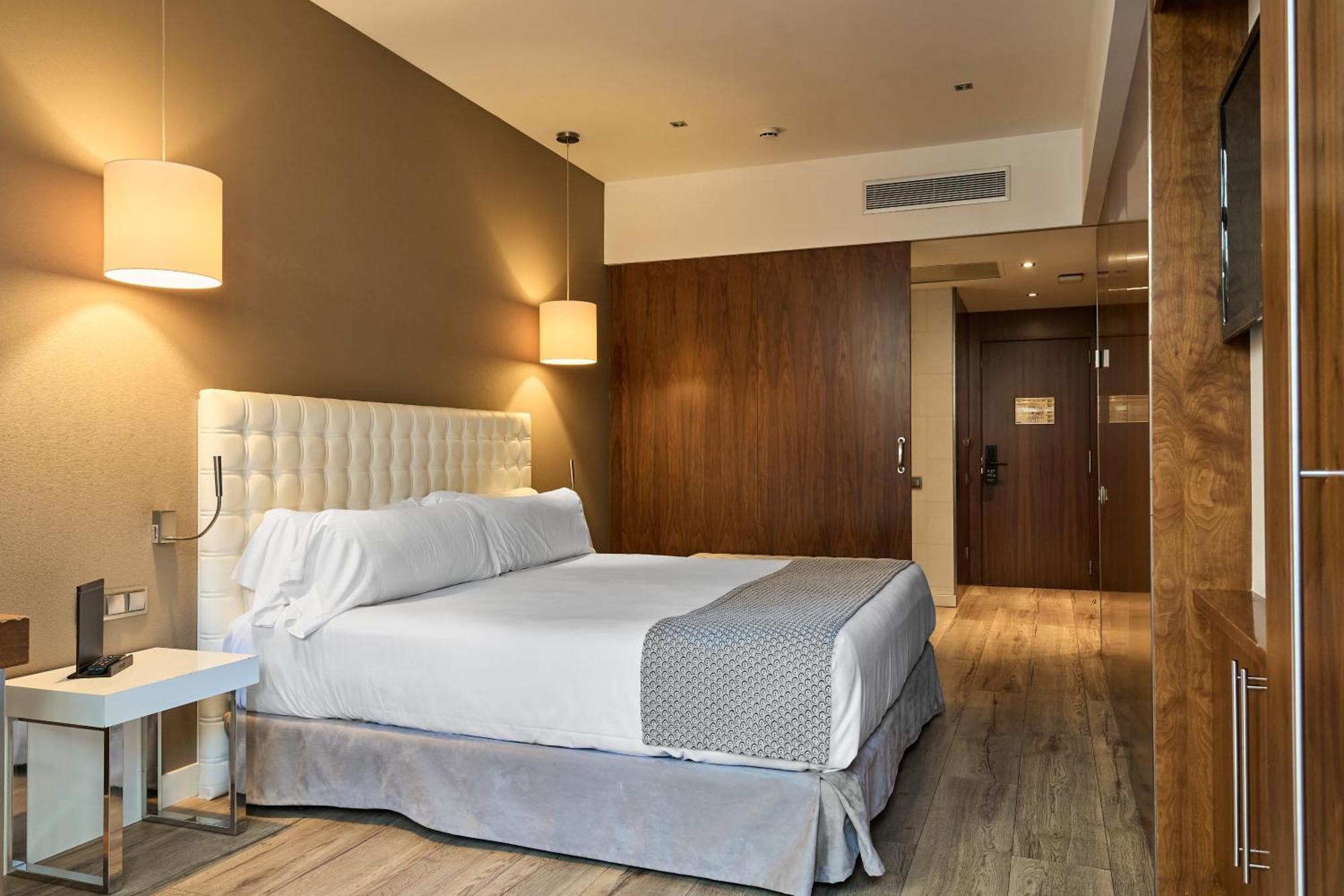 Hotel Catalonia Ramblas 4* Sup