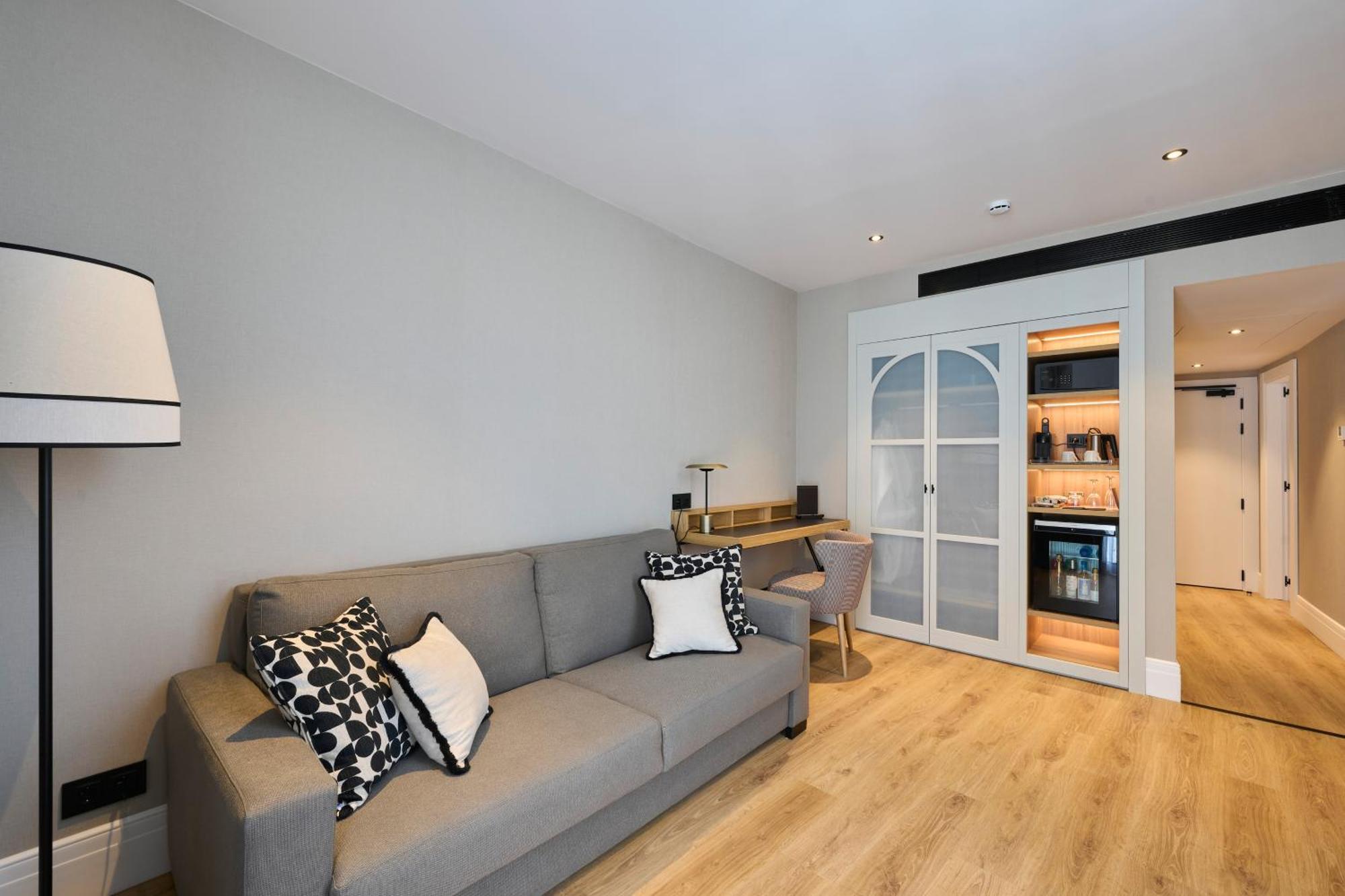 Hotel Catalonia Ramblas 4* Sup