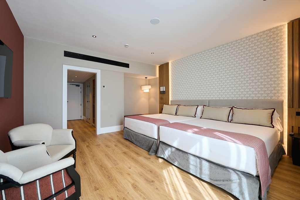 Hotel Catalonia Ramblas 4* Sup 4*